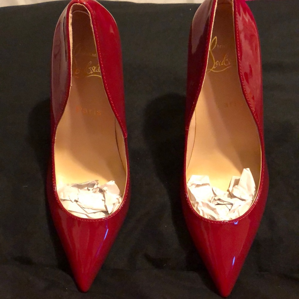 Heels - Picture 2 of 3